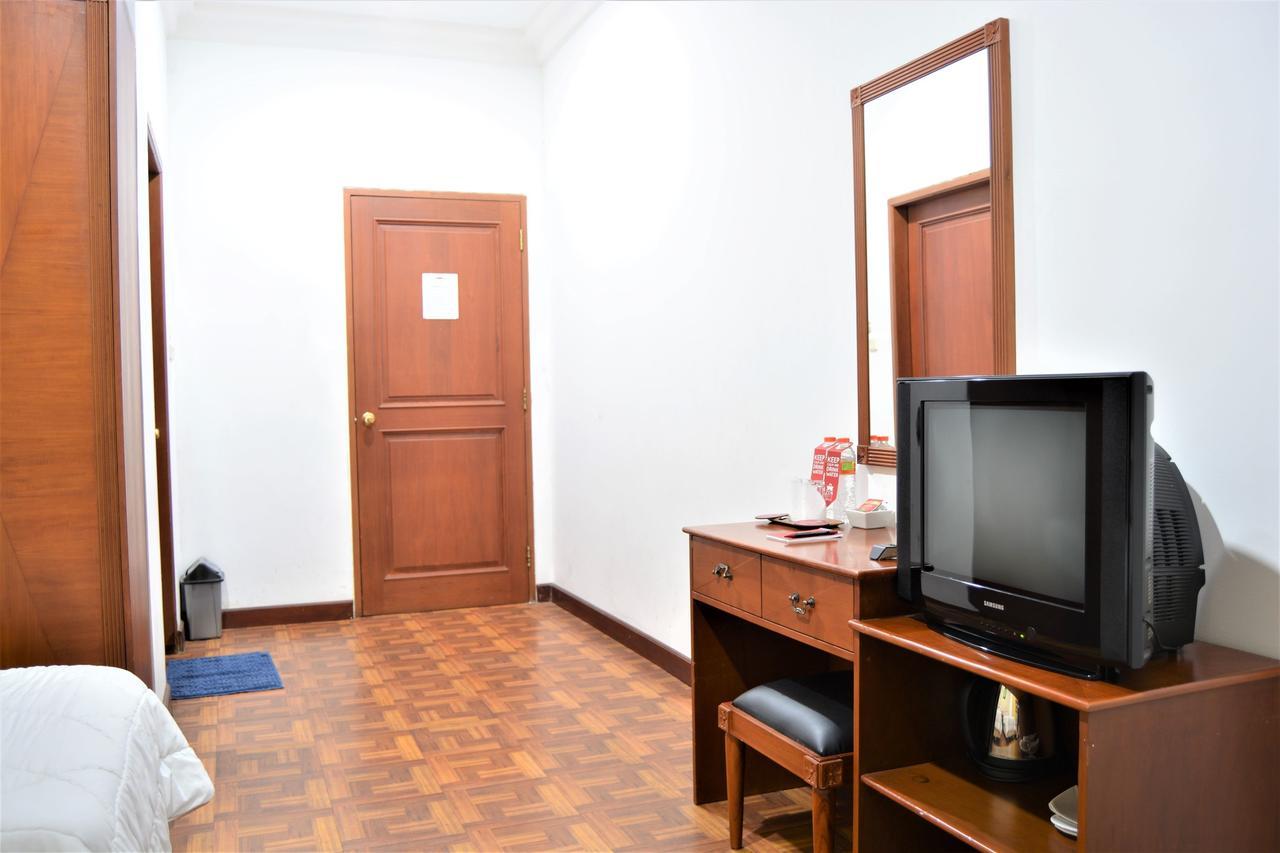 Zen Rooms Basic Cipanas Km.78 Bagian luar foto
