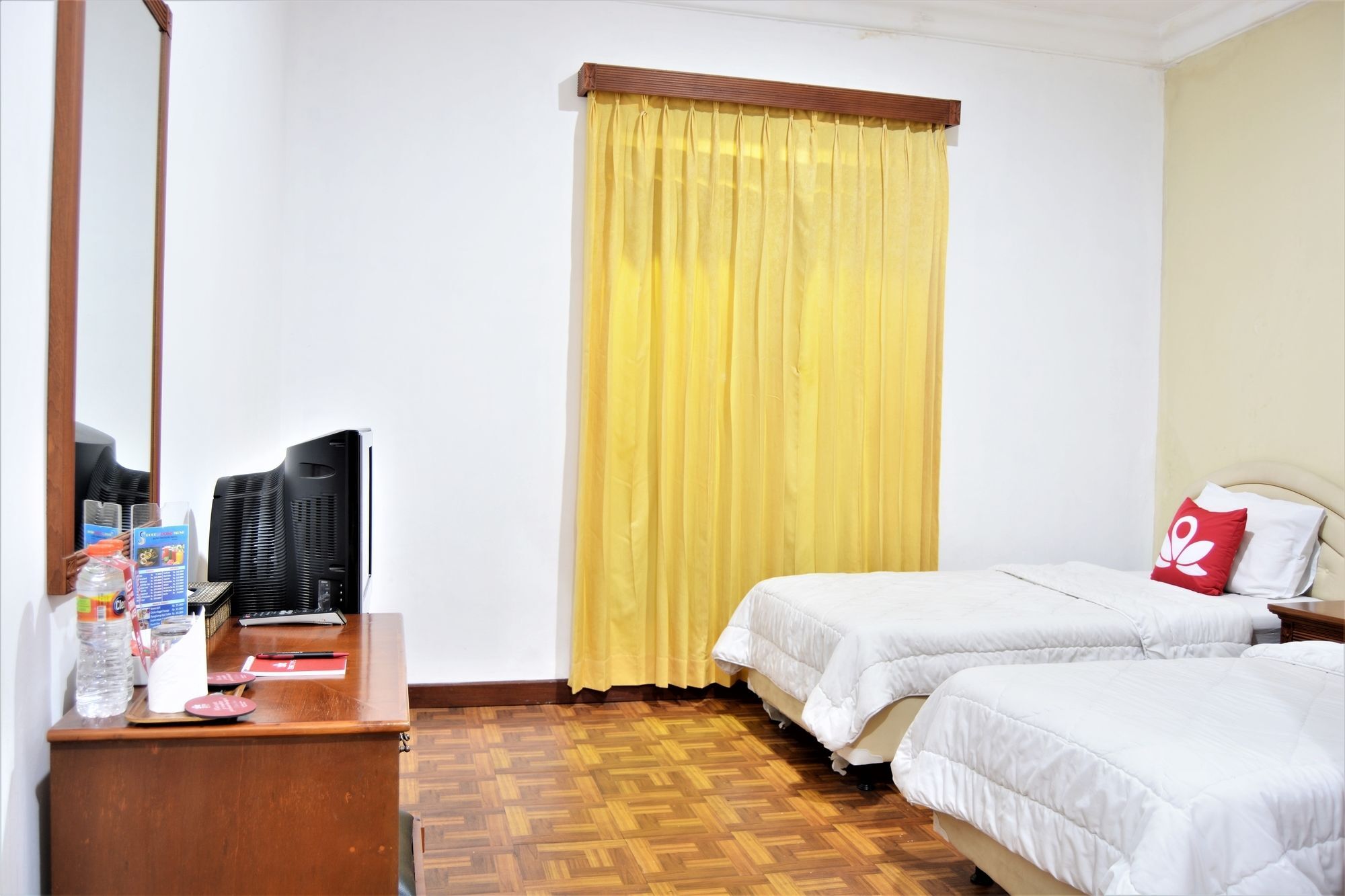 Zen Rooms Basic Cipanas Km.78 Bagian luar foto